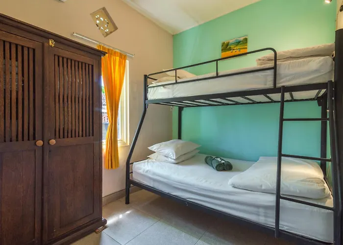Rumah Kristal Near