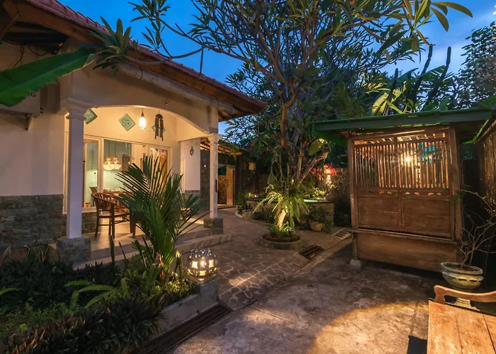 Rumah Kristal Near Vakantiehuis