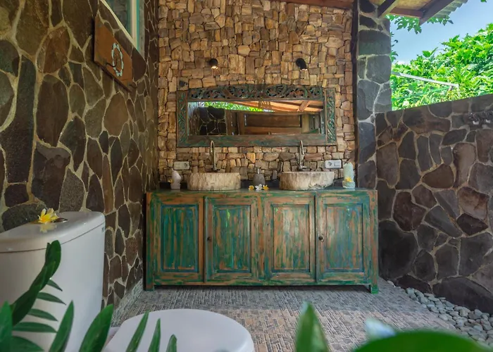Rumah Kristal Near * Lovina