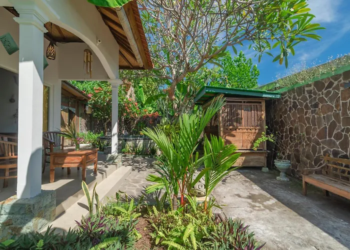 Rumah Kristal Near Vakantiehuis