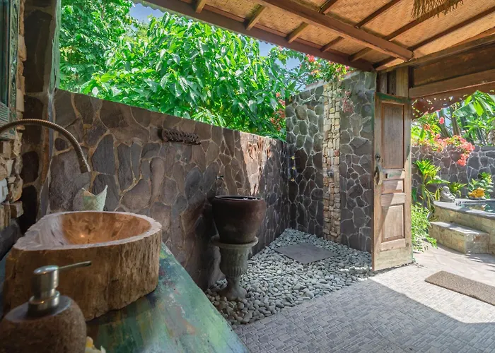 Rumah Kristal Near *